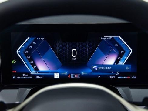 Used 2025 BMW X3 xDrive30i w/ Convenience Package image 2