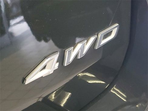 Used 2023 Ford Explorer XLT w/ Equipment Group 202A image 9