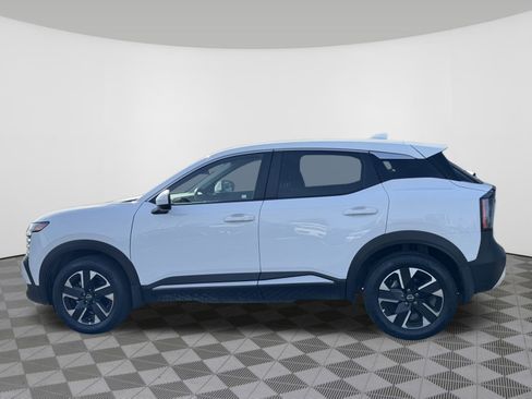 Certified 2025 Nissan Kicks SV image 13