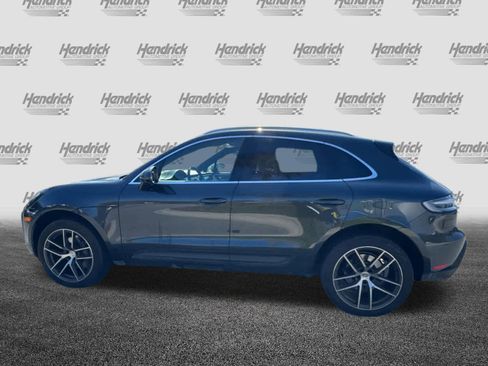 Used 2022 Porsche Macan image 10