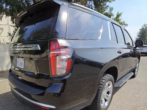 Used 2022 Chevrolet Tahoe LT w/ Luxury Package AWD/4WD image 4