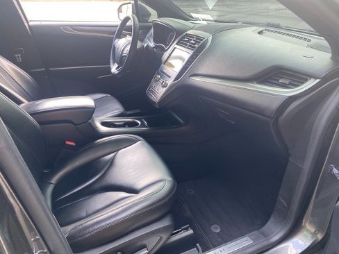 Used 2019 Lincoln MKC Premiere AWD/4WD image 23