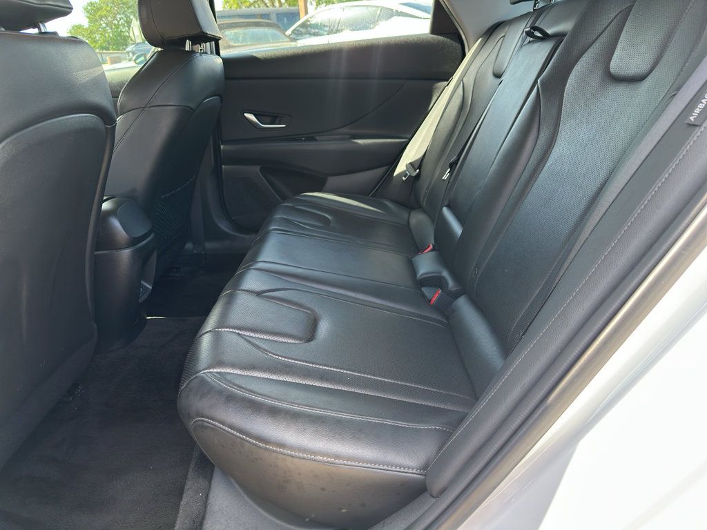 Used 2024 Hyundai Elantra Limited FWD image 18