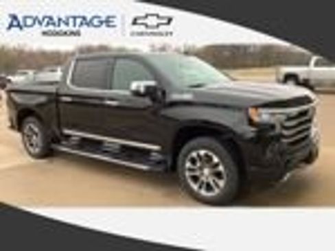 Used 2023 Chevrolet Silverado 1500 High Country w/ Technology Package AWD/4WD image 1