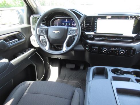 Used 2026 Chevrolet Silverado 1500 LT AWD/4WD image 15