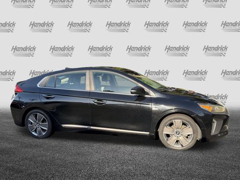 Used 2017 Hyundai Ioniq Limited FWD image 10