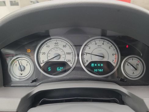 Used 2008 Chrysler Town & Country Touring w/ Trailer Tow Group FWD image 23