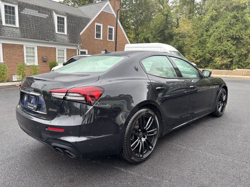 Used 2022 Maserati Ghibli Modena Q4 AWD/4WD image 5