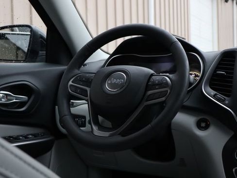 Used 2022 Jeep Cherokee Latitude Lux image 41