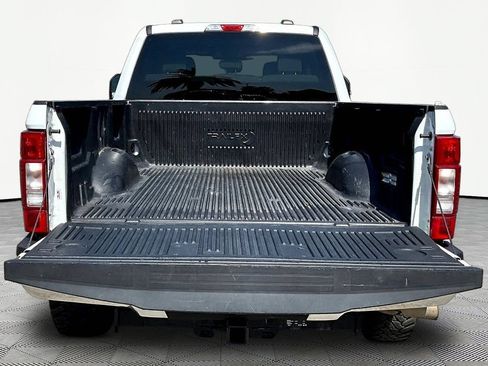 Used 2022 Ford F250 XLT AWD/4WD image 7