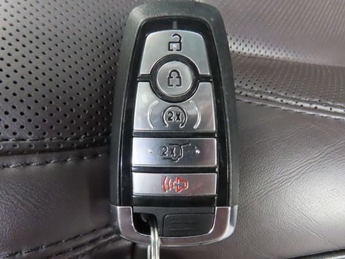 Used 2025 Ford Expedition Max Platinum w/ Platinum Ultimate Package image 79