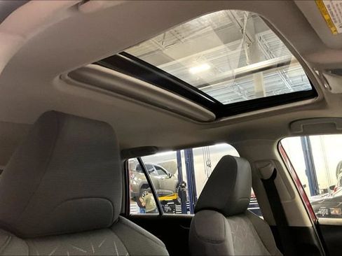 Used 2019 Toyota RAV4 XLE w/ Convenience Package AWD/4WD image 22