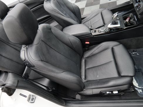 Used 2017 BMW 230i xDrive Convertible image 36