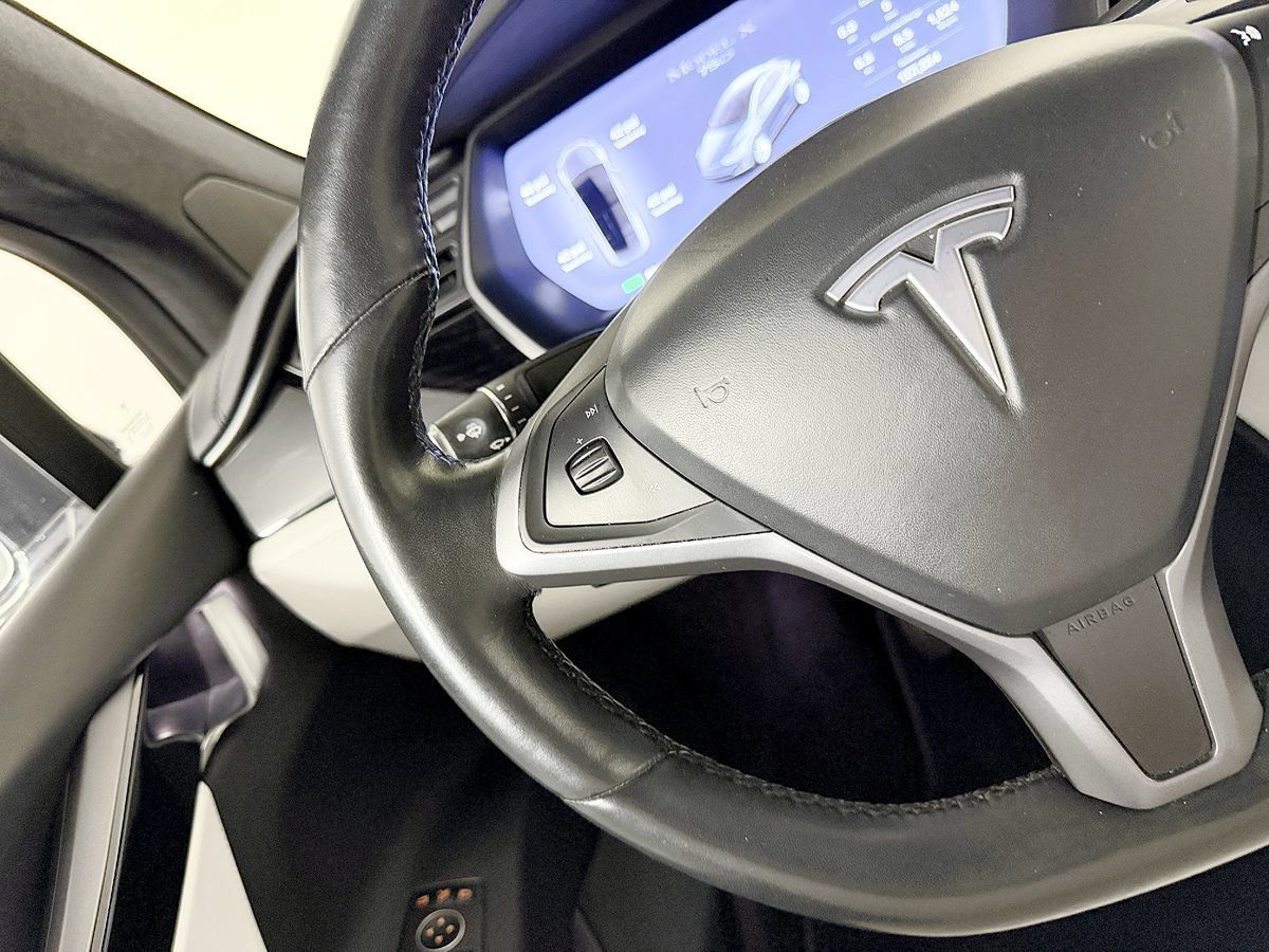 Used 2018 Tesla Model X 75D AWD/4WD image 59