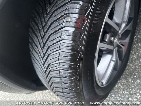 Used 2018 Jeep Grand Cherokee Limited image 23