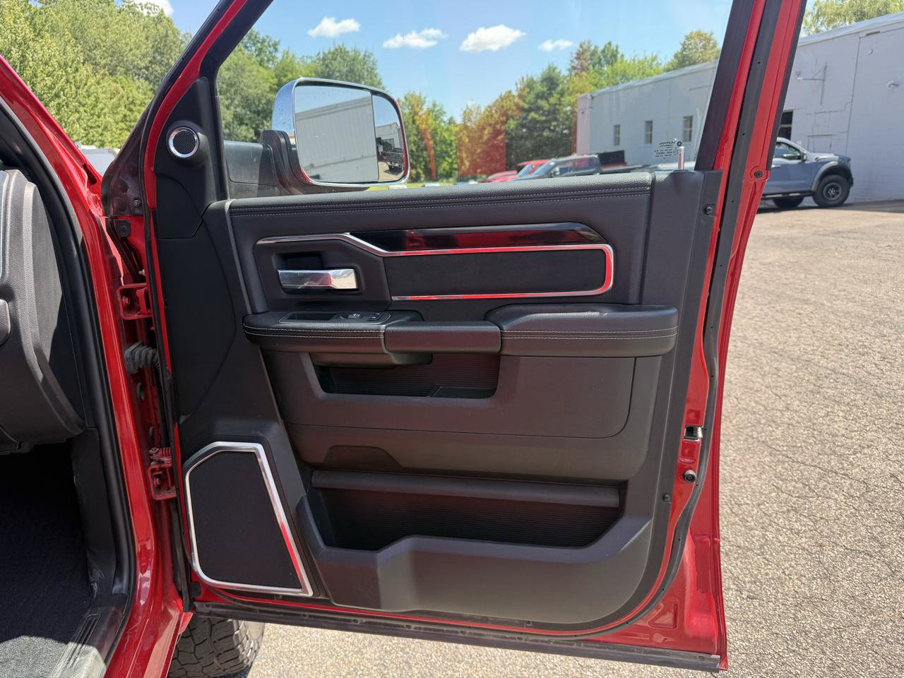 Used 2022 RAM 2500 Laramie AWD/4WD image 24