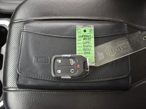 Used 2020 GMC Sierra 2500 Denali w/ Denali Ultimate Package image 19