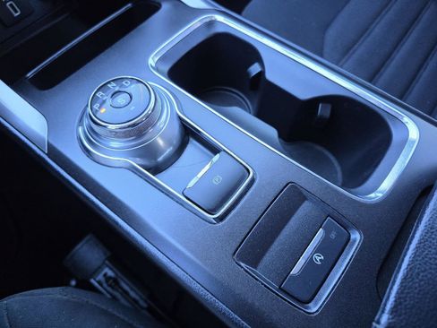 Used 2017 Ford Fusion SE w/ Fusion SE Technology Package image 15