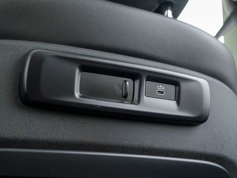 Used 2019 BMW X7 xDrive50i w/ Luxury Seating Package image 47