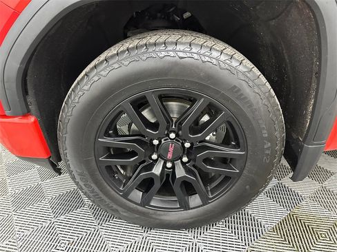 Used 2022 GMC Sierra 1500 Elevation image 12
