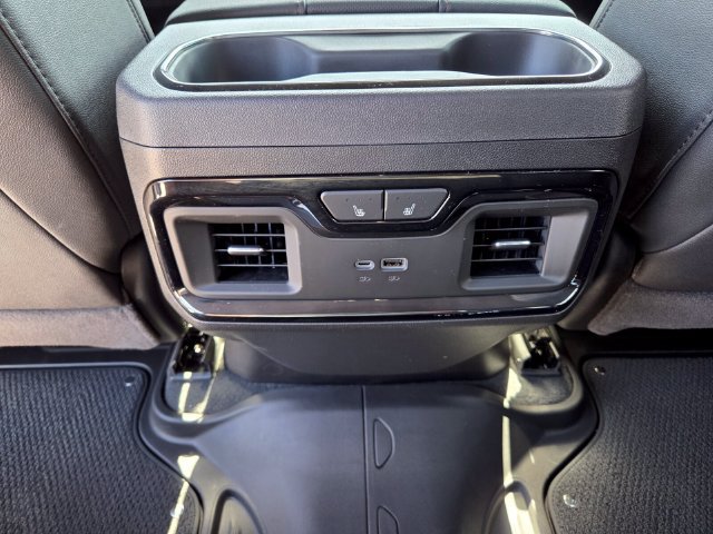 Used 2026 GMC Sierra 1500 AT4 w/ AT4 Premium Package AWD/4WD image 17