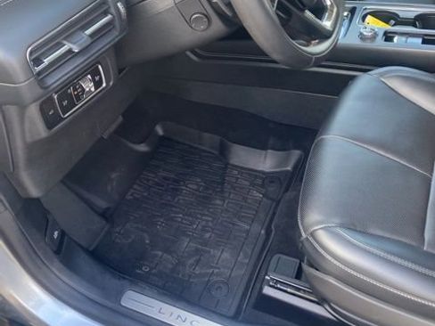 Used 2023 Lincoln Corsair AWD w/ Equipment Group 101A image 20