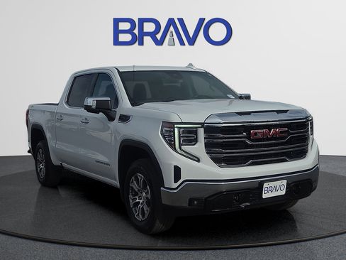 Used 2025 GMC Sierra 1500 SLT AWD/4WD image 6