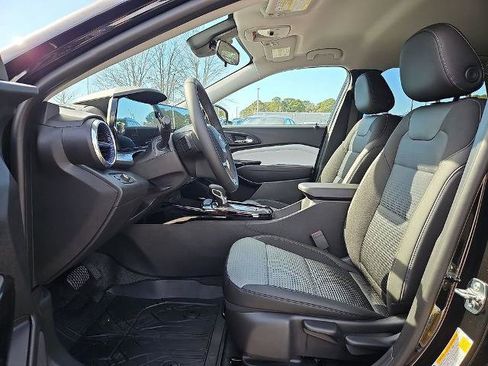 New 2026 Chevrolet Trax LT w/ Driver Confidence Package image 10