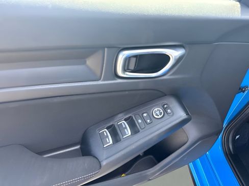 Used 2025 Honda Civic Sport image 18