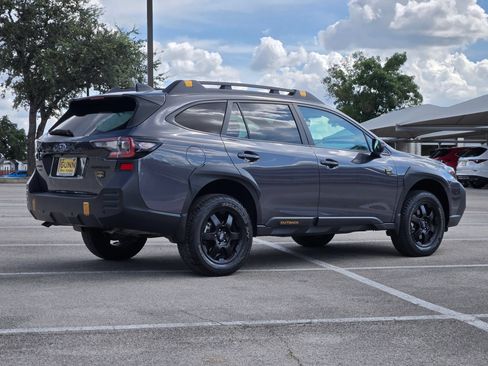 Used 2025 Subaru Outback Wilderness AWD/4WD image 3