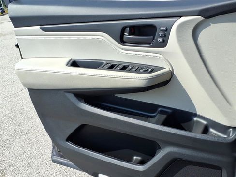 Used 2025 Honda Odyssey EX-L image 18