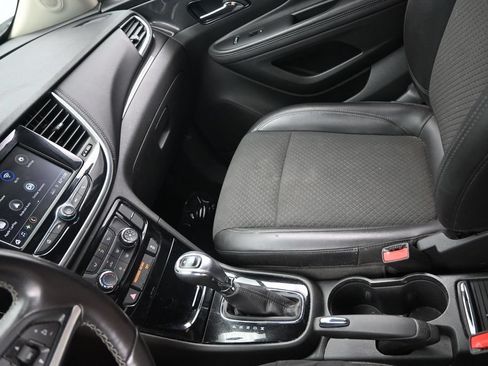 Used 2022 Buick Encore Preferred w/ Safety Package AWD/4WD image 20