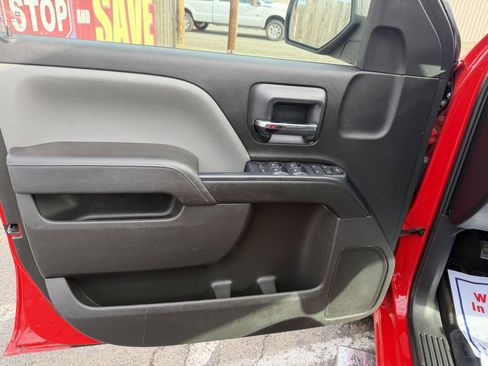 Used 2018 Chevrolet Silverado 1500 Custom w/ Custom Value Package image 15