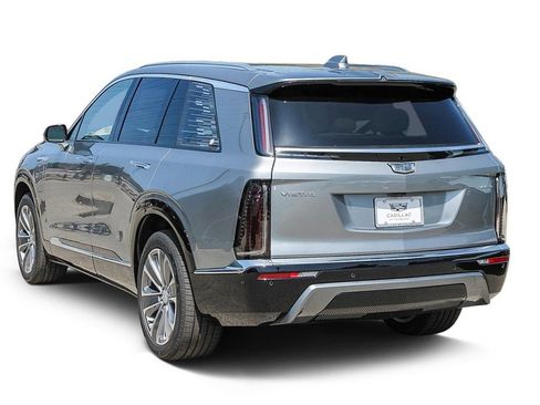 Used 2026 Cadillac Vistiq Luxury image 4