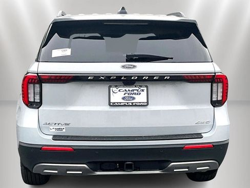 New 2026 Ford Explorer Active image 4