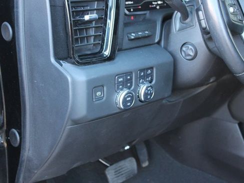 Used 2024 GMC Sierra 1500 AT4X image 33