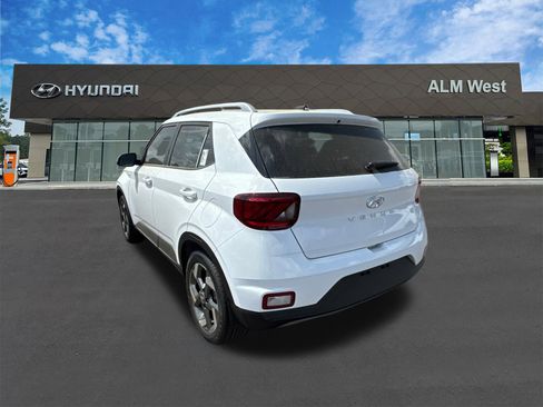 New 2026 Hyundai Venue SEL FWD image 8