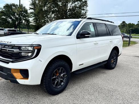 New 2027 Ford Expedition Tremor w/ Driver's Package AWD/4WD image 6