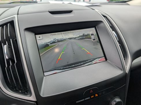 Used 2019 Ford Edge SEL w/ Equipment Group 201A FWD image 15