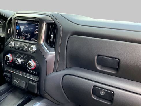 Used 2019 GMC Sierra 1500 AT4 w/ AT4 Premium Package AWD/4WD image 18
