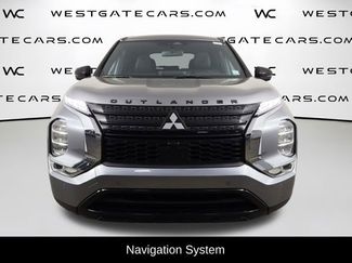 Used 2024 Mitsubishi Outlander SE Black Edition video 2
