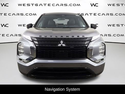 Used 2024 Mitsubishi Outlander SE Black Edition image 2