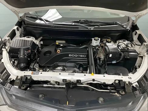 Used 2020 Chevrolet Equinox LS FWD image 16
