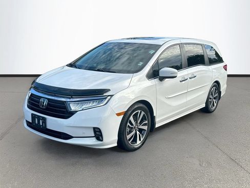 Used 2021 Honda Odyssey Touring image 3