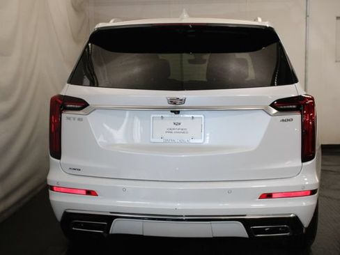 Used 2024 Cadillac XT6 Premium Luxury w/ Technology Package AWD/4WD image 6