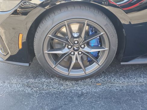 New 2026 Ford Mustang Dark Horse image 6