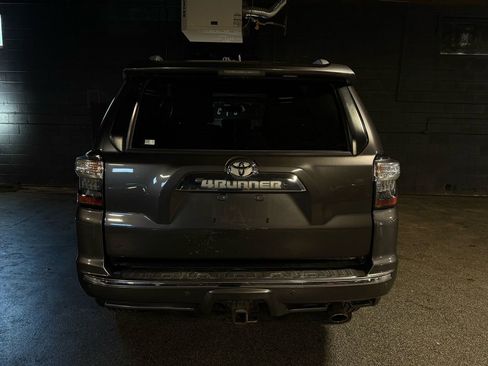 Used 2019 Toyota 4Runner Limited AWD/4WD image 5