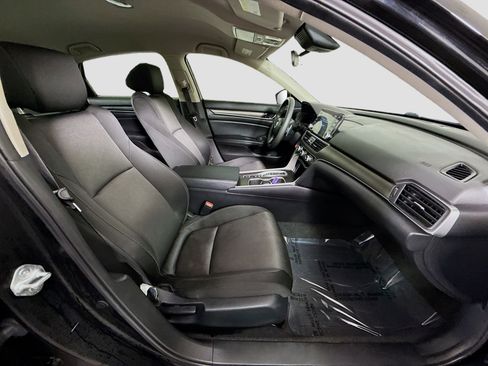 Used 2022 Honda Accord Hybrid image 29