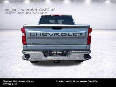 New 2026 Chevrolet Silverado 1500 LT w/ LPO, Dark Essentials Package