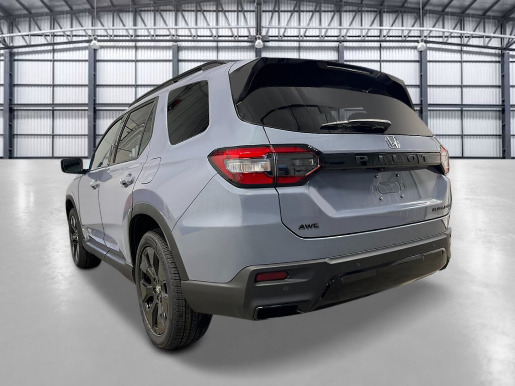 New 2026 Honda Pilot Black Edition image 3